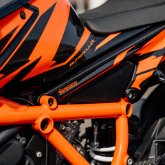 STICKER KIT INFERNO BLACK SUPER DUKE R / EVO